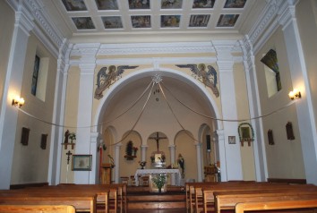 Wnętrze kościoła w Słomowie
