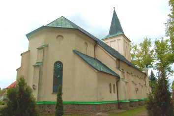 Kościół w Pruścach - widok od prezbiterium